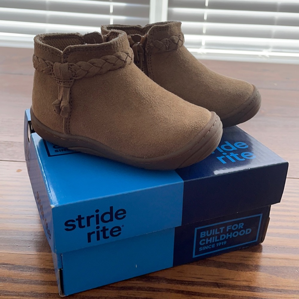 Stride Rite size 5 brown boots